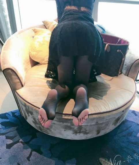 成人做爰桃子窝窝a视频_超清免费观看