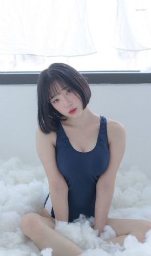 亚洲日产乱码一二三区_十万网红美女美酱